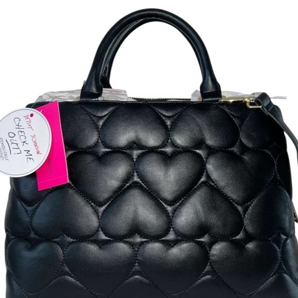 🔹️BETSEY JOHNSON 🔹️Large Quilted Puffy Hearts XODelta Satchel Bag Black - Picture 12 of 15